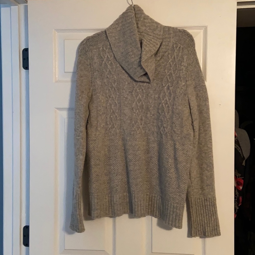 Gap winter sweater